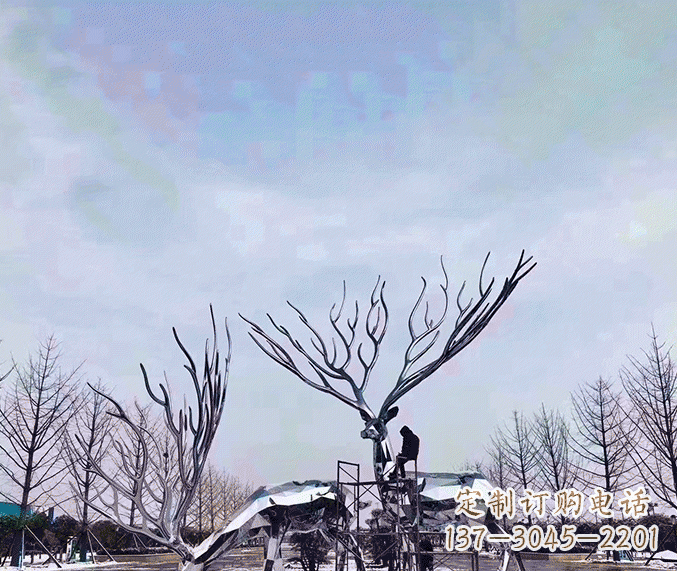 贵阳大型鹿群不锈钢雕塑