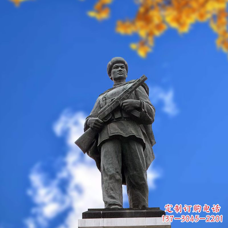 贵阳中国著名抗战英雄人物邱少云石雕塑像