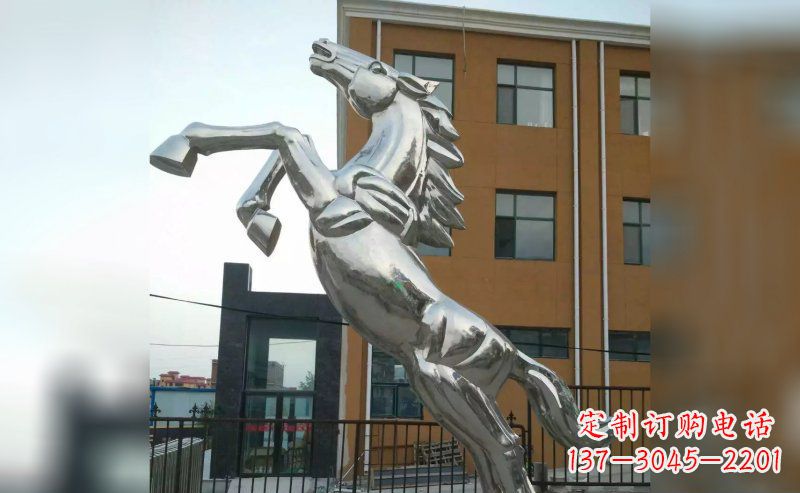 贵阳驰骋草原,唯美马雕