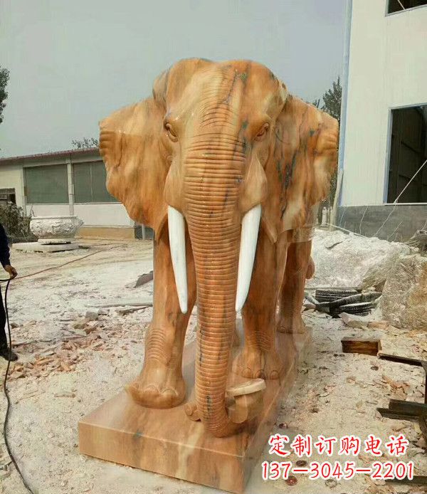 贵阳大象石雕,招财进宝