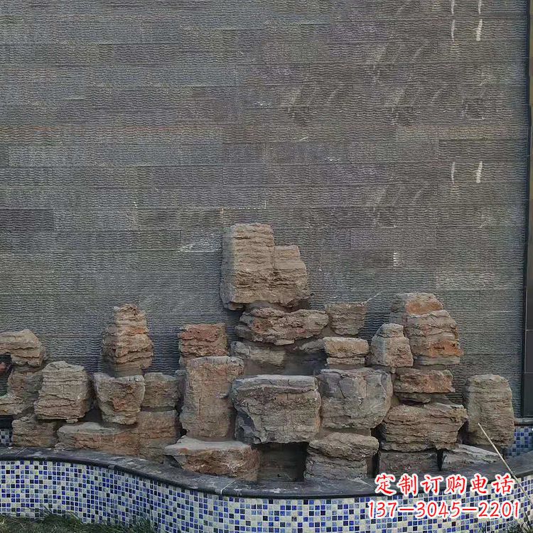 贵阳别墅庭院假山鱼池