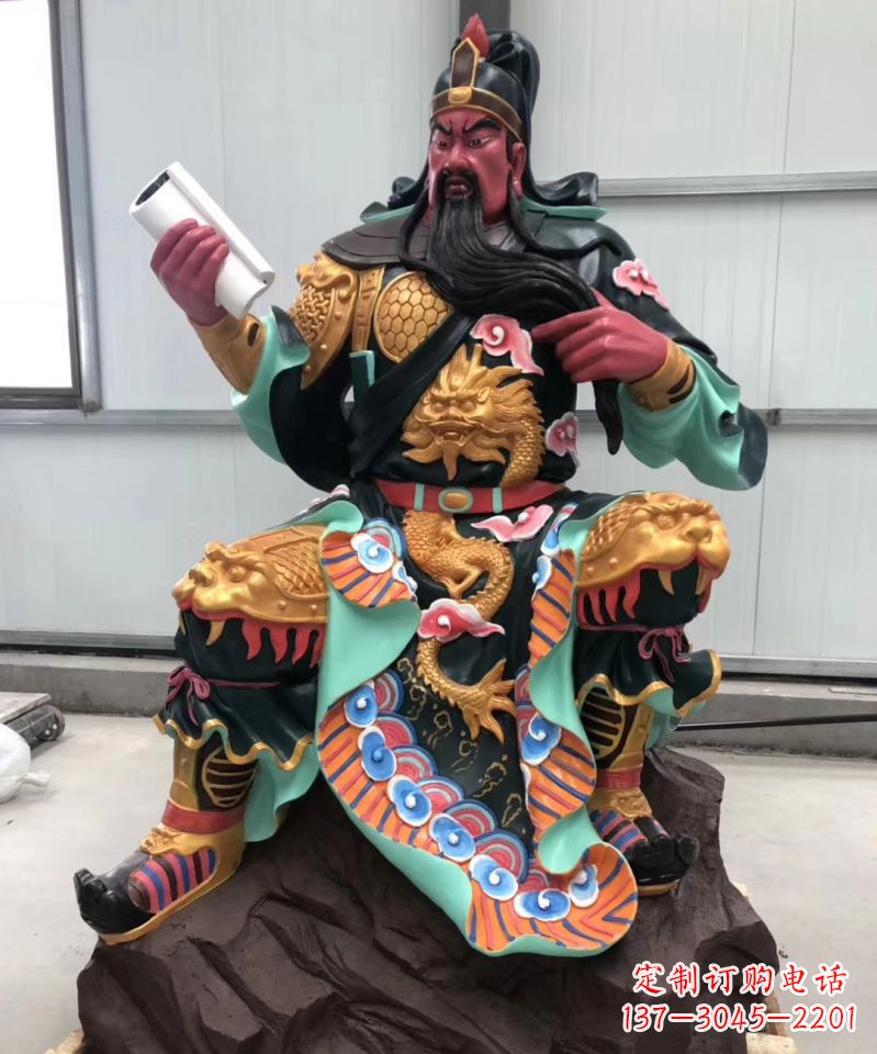 贵阳玻璃钢彩绘关公雕像艺术之美