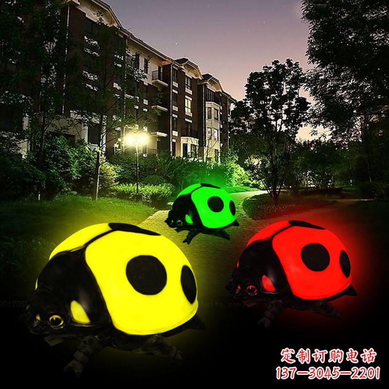 贵阳玻璃钢发光七星瓢虫雕塑璀璨夺目的夜景