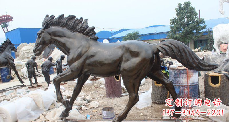 贵阳玻璃钢仿铜马广场动物雕塑精美雕塑装点繁华城市