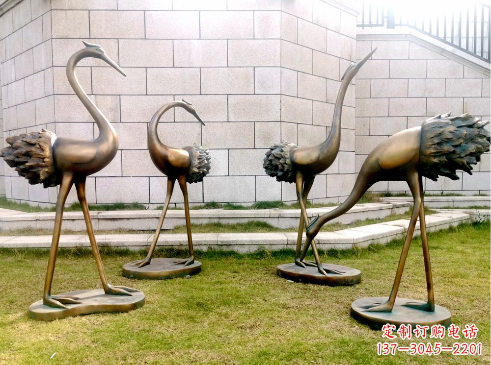 贵阳玻璃钢仿铜仙鹤雕塑以自然之美为灵感