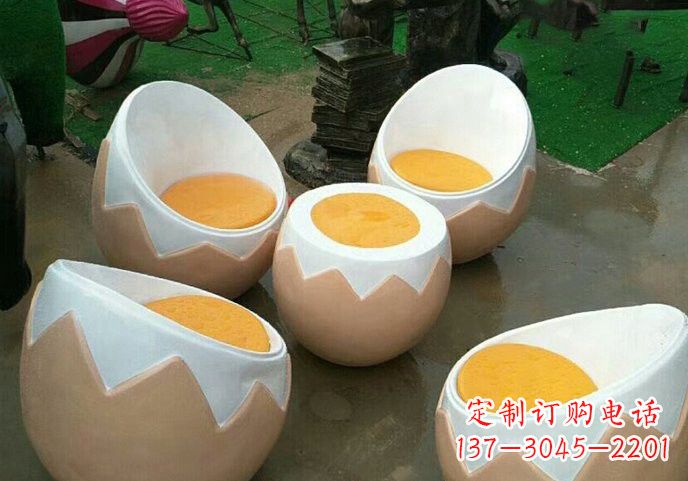 贵阳玻璃钢鸡蛋雕塑——精致的艺术精品