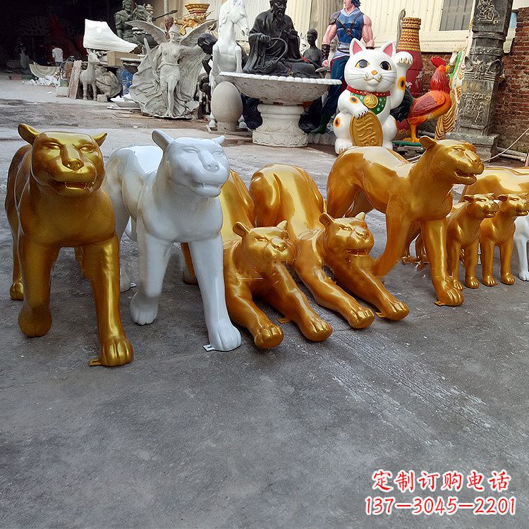 贵阳玻璃钢金钱豹雕塑，定制精美动物雕塑摆件