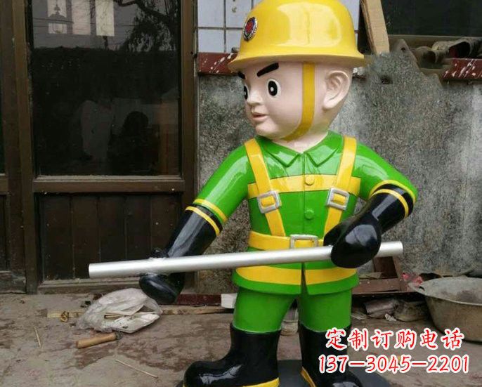 贵阳玻璃钢消防员雕塑——让爱与勇气永恒