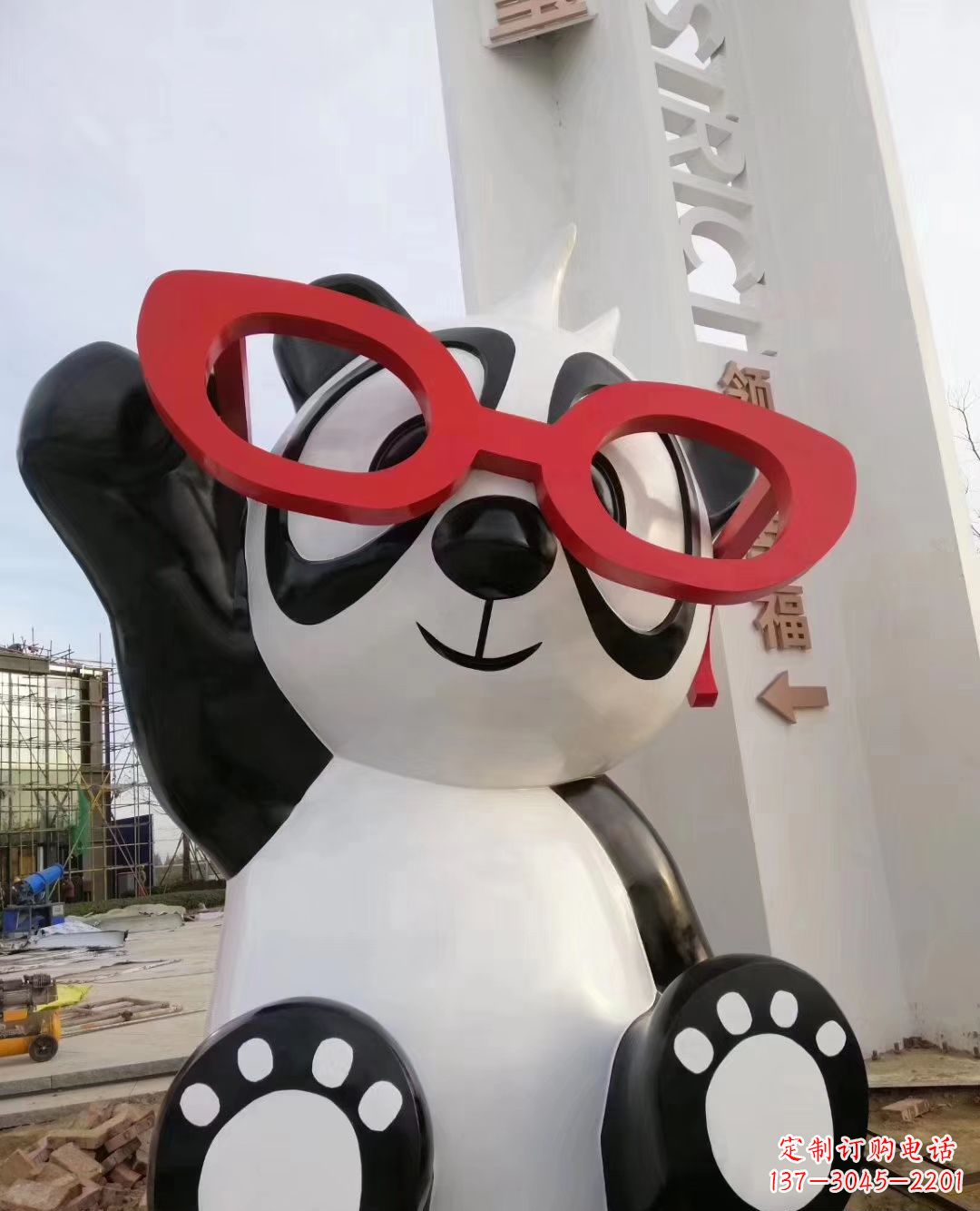 贵阳玻璃钢制熊猫雕塑——传承中华文化的艺术精品