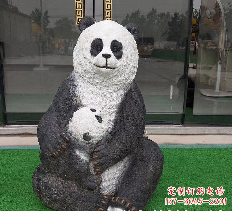 贵阳玻璃钢制熊猫雕塑——传承中华文化精髓