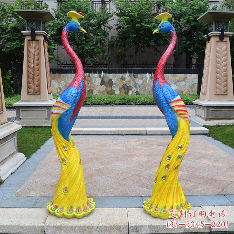 贵阳玻璃钢制精美孔雀雕塑