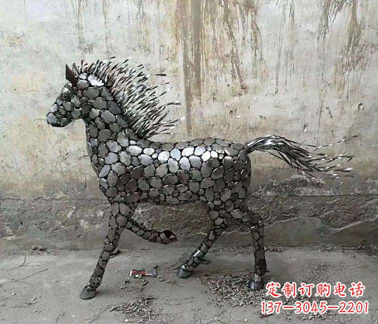 贵阳不锈钢奔马雕塑艺术与自由的象征