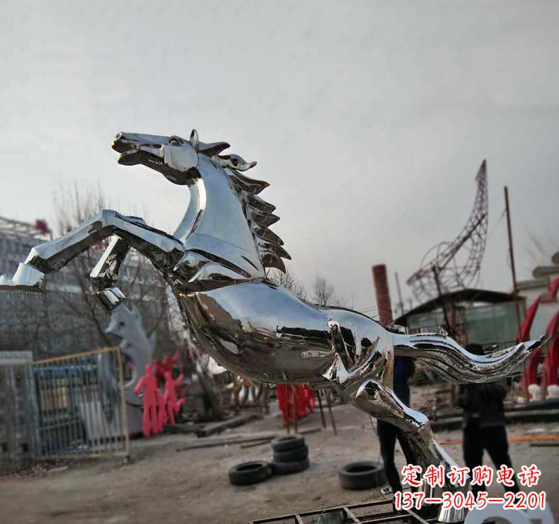 贵阳不锈钢奔跑马雕塑驰骋在人间的艺术精灵
