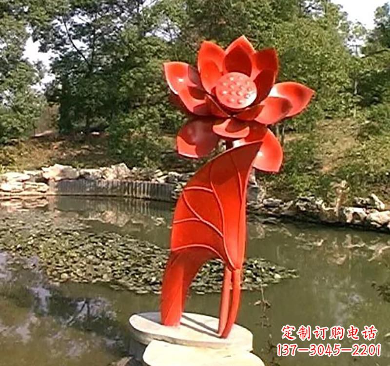 贵阳不锈钢荷花雕塑激发城市艺术灵感