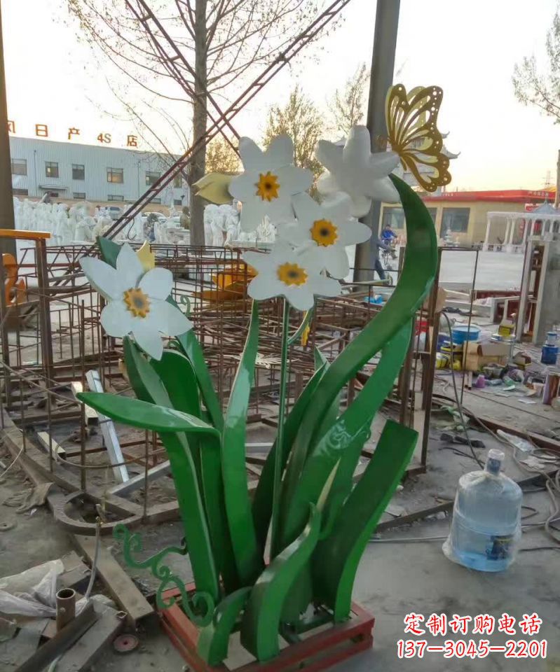 贵阳不锈钢之美——紫荆花雕塑