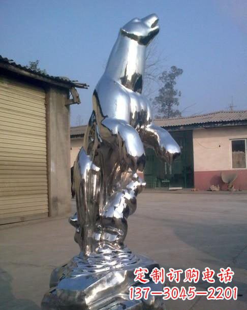贵阳不锈钢北极熊雕塑雕刻精美、经久耐用