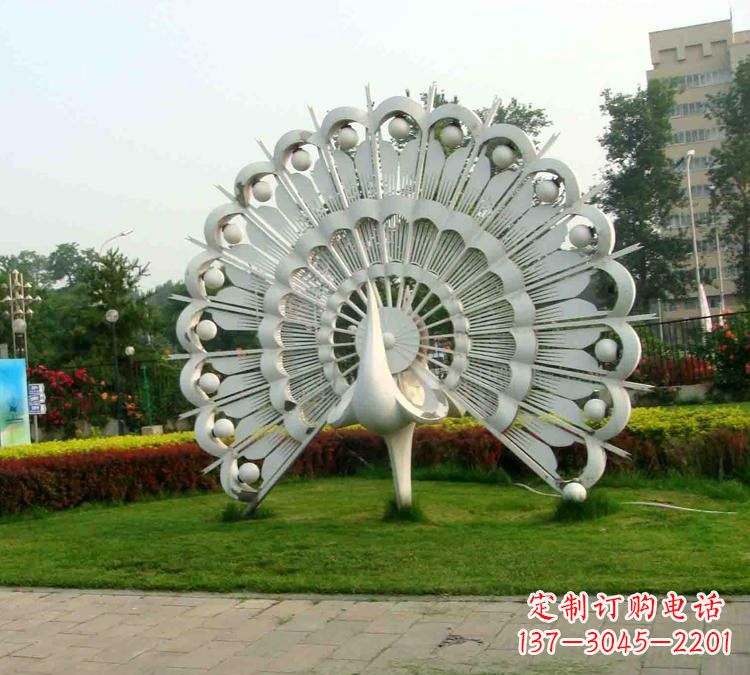 贵阳不锈钢孔雀雕塑