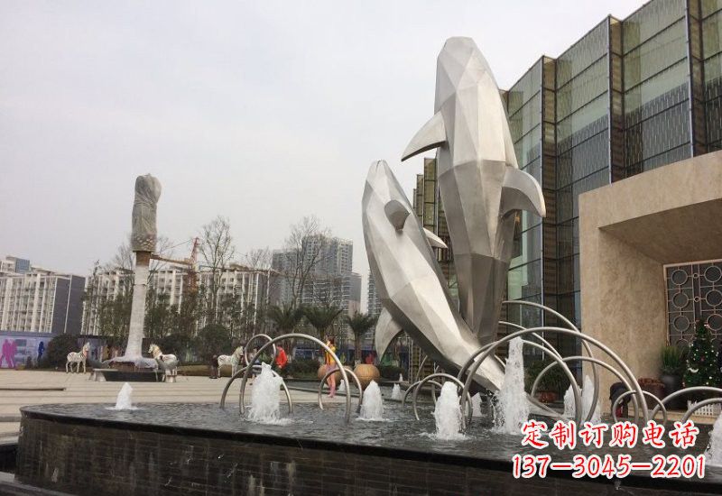 贵阳海豚雕塑——从不锈钢抽象块面到精美的艺术品
