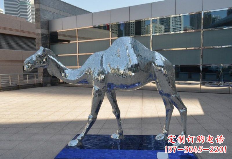 贵阳不锈钢骆驼雕塑