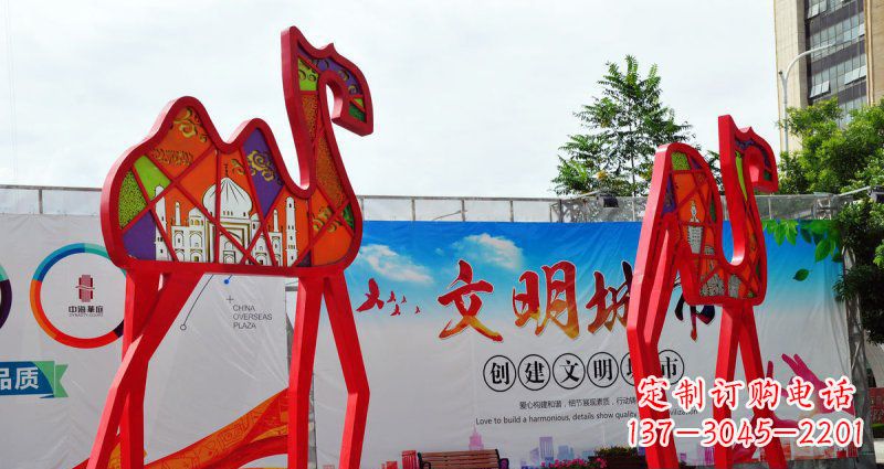 贵阳不锈钢骆驼雕塑