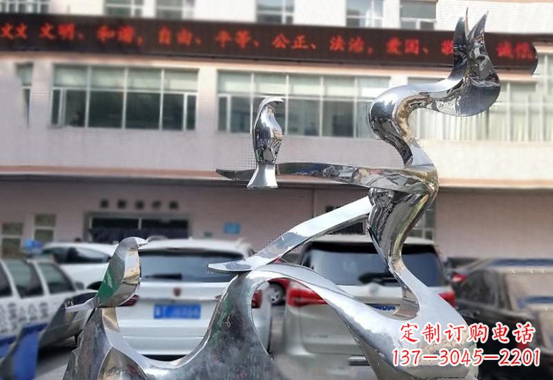 贵阳表达和平的不锈钢鸽子雕塑