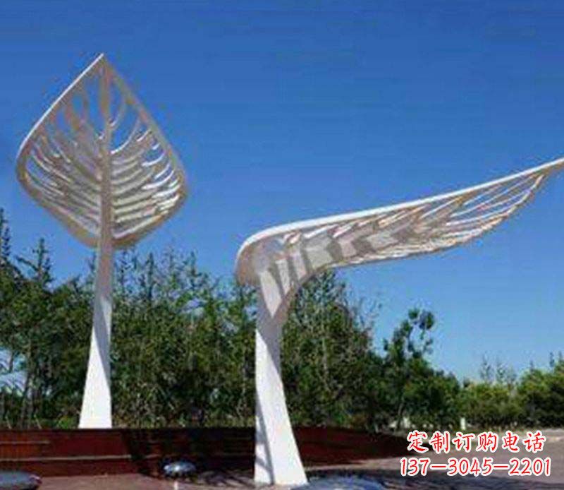 贵阳精美不锈钢树叶雕塑