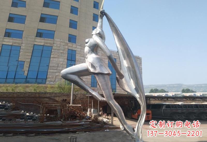 贵阳不锈钢女孩雕塑
