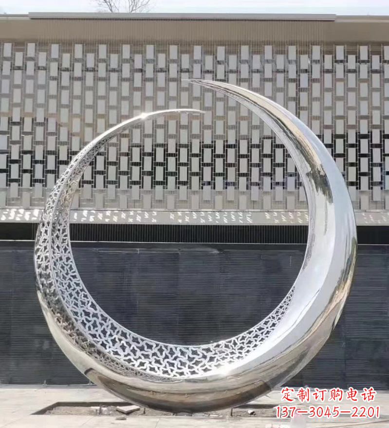 贵阳不锈钢月亮雕塑精美的艺术之作