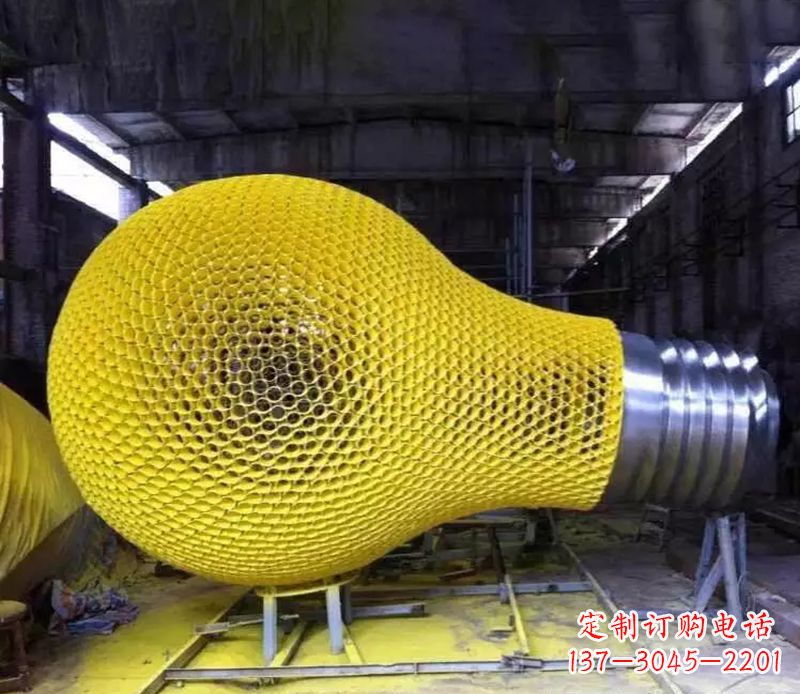 贵阳新题目不锈钢灯泡雕塑精致的艺术珍品