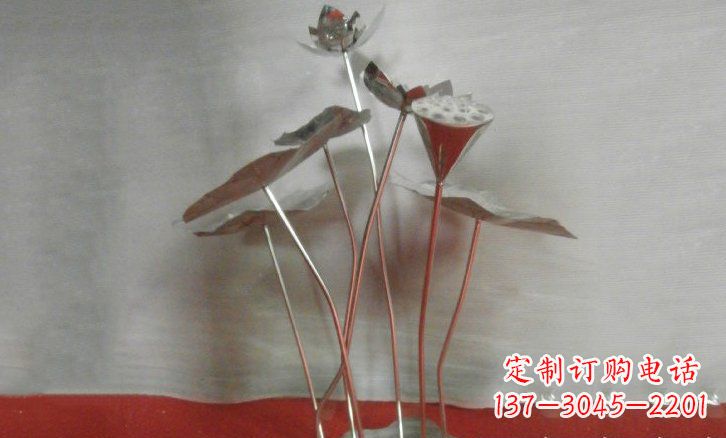 贵阳不锈钢锻造的荷叶雕塑
