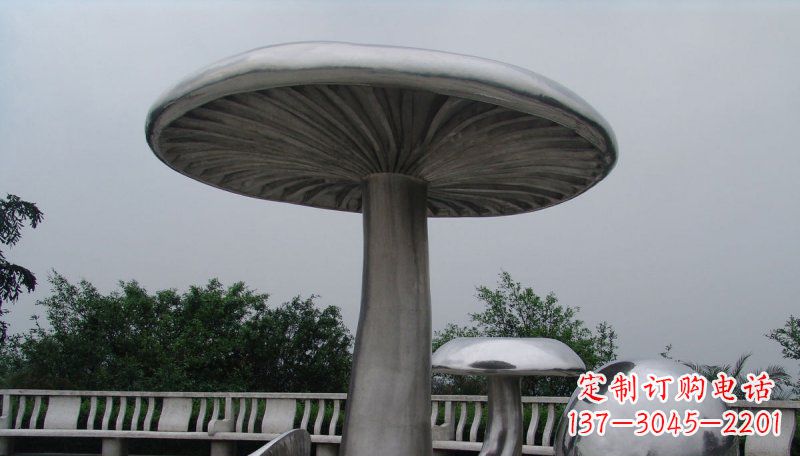 贵阳不锈钢仿真蘑菇凉亭雕塑