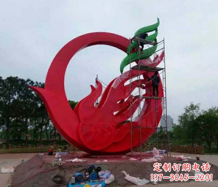 贵阳不锈钢凤凰雕塑精美而又神秘