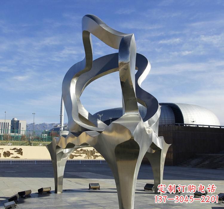 贵阳不锈钢钢琴雕塑让音乐穿越时空