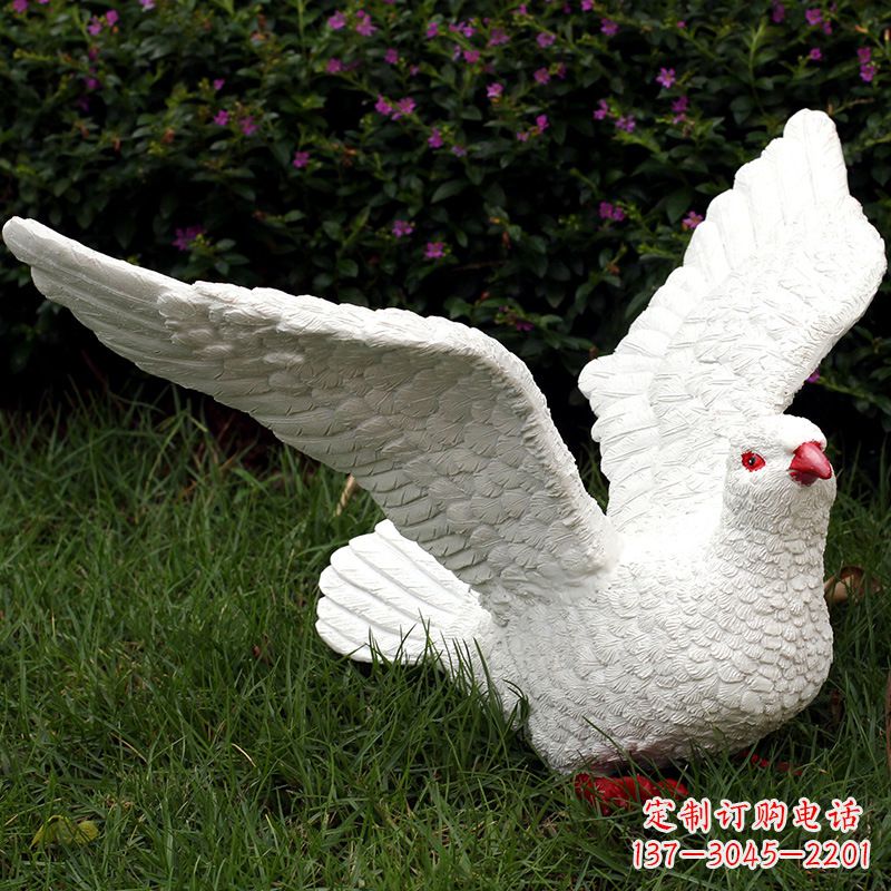 贵阳不锈钢鸽子雕塑象征和平与美好