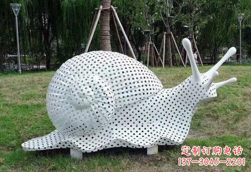 贵阳不锈钢公园里的蜗牛雕塑