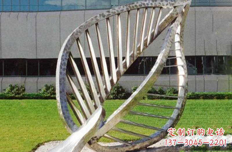 贵阳不锈钢公园抽象镂空树叶雕塑——精致美丽