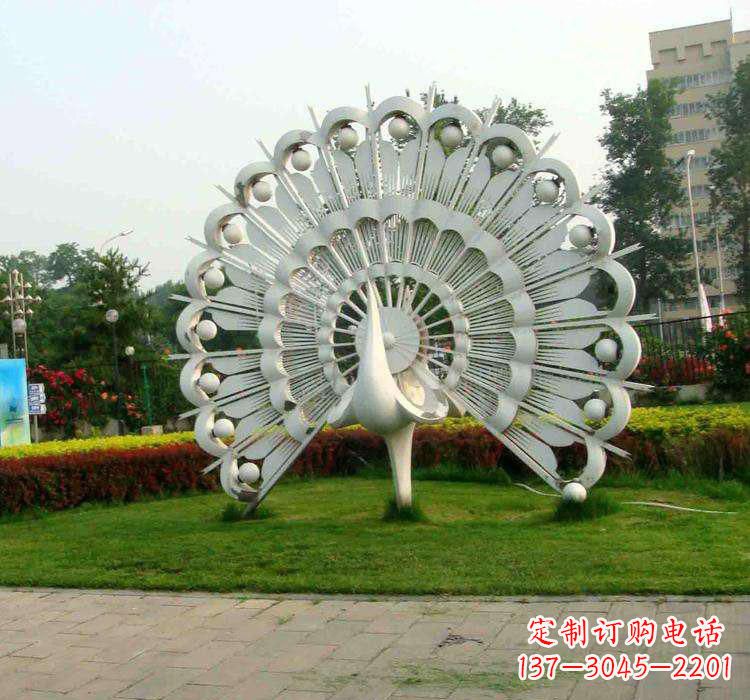 贵阳不锈钢孔雀雕塑艺术与美的完美结合
