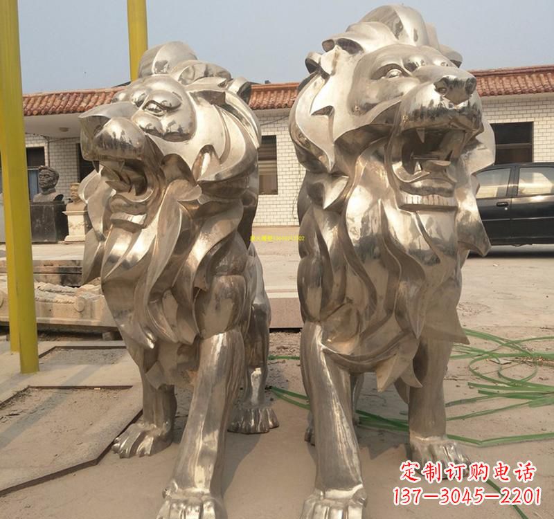 贵阳不锈钢广场动物狮子雕塑