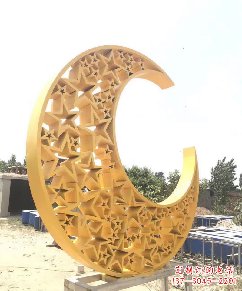 贵阳不锈钢月亮雕塑象征着梦想与希望