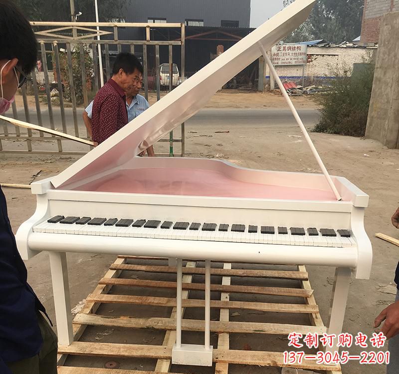 贵阳不锈钢钢琴雕塑融合音乐与艺术的完美结合