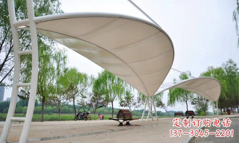 贵阳不锈钢树叶形遮阳棚雕塑