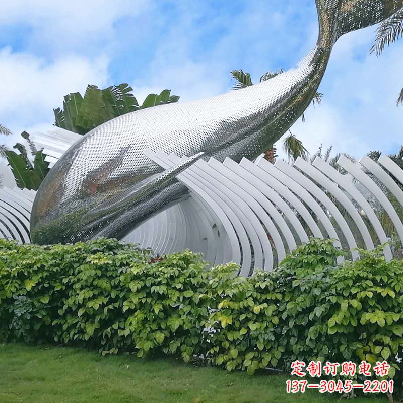 贵阳海豚雕塑镜面鲸鱼创意动物景观