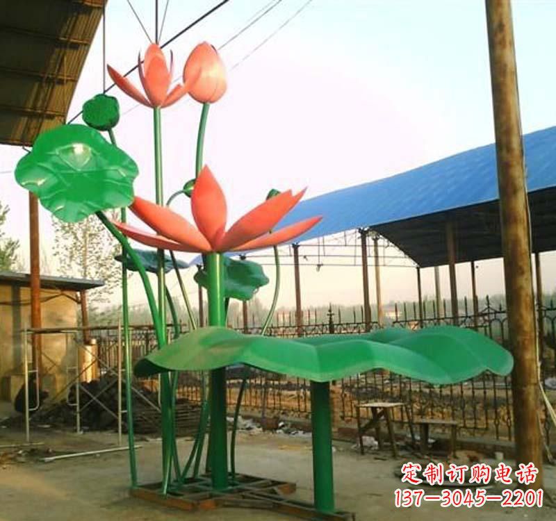 贵阳不锈钢荷花雕塑汲取自然之美