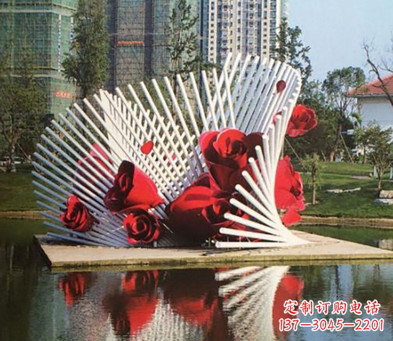 贵阳不锈钢玫瑰雕塑——美丽的艺术之作