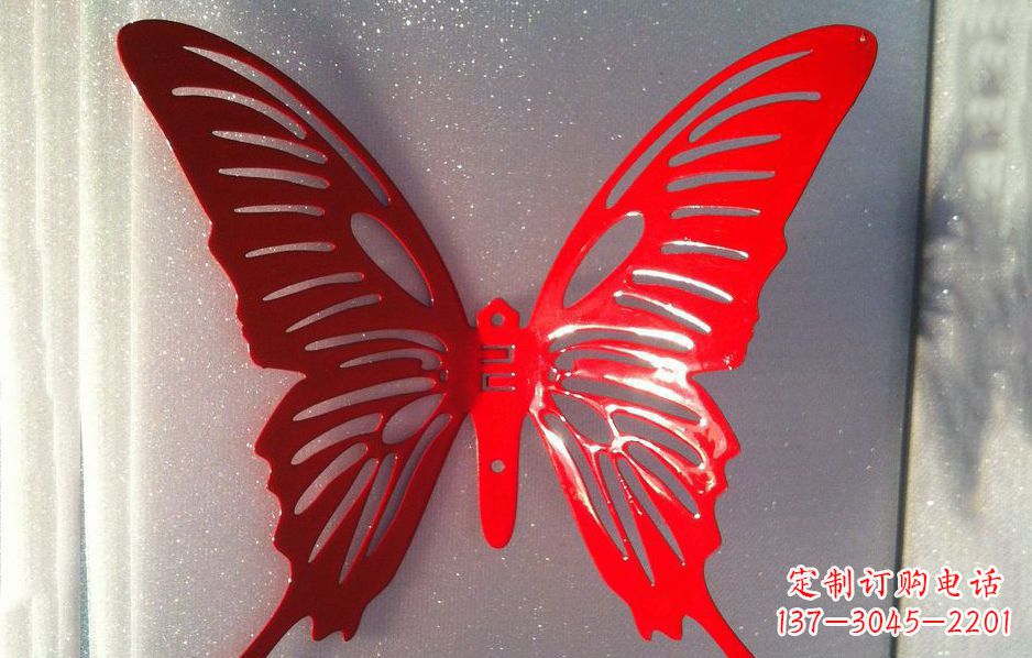 贵阳不锈钢蝴蝶雕塑让蝴蝶飞跃展现灿烂美丽