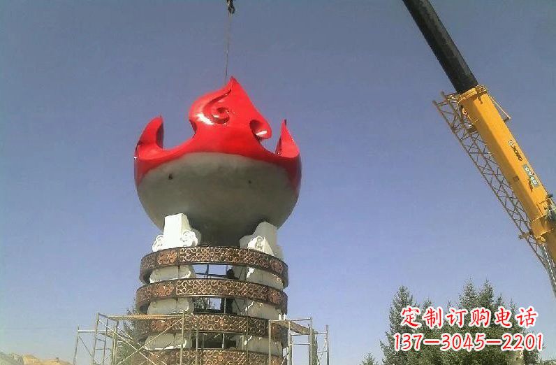 贵阳不锈钢火炬雕塑象征着永恒的精神
