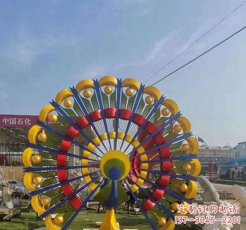 贵阳不锈钢孔雀雕塑艺术的精美表达