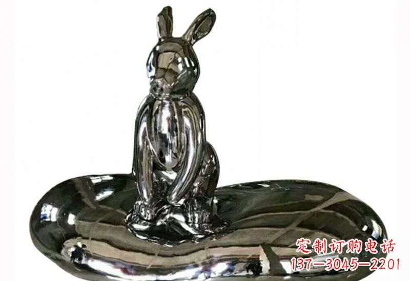 贵阳不锈钢兔子雕塑