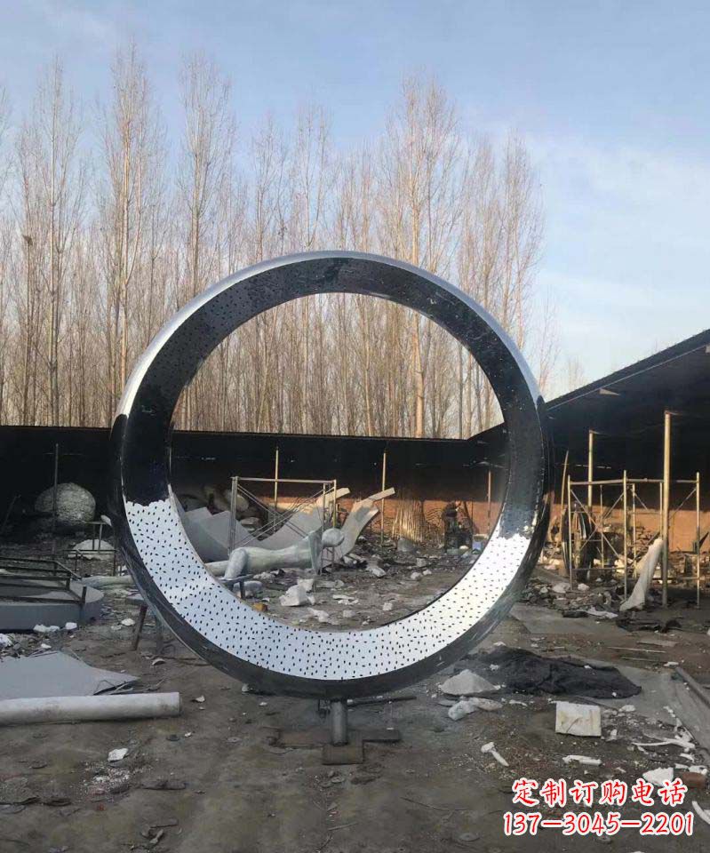 贵阳不锈钢镜面抽象圆环雕塑