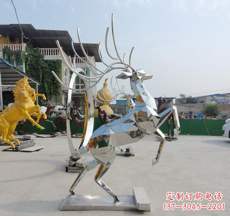 贵阳精美不锈钢镜面动物鹿雕塑
